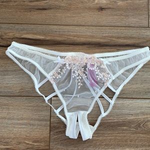 L’ agent by agent provocateur underwear